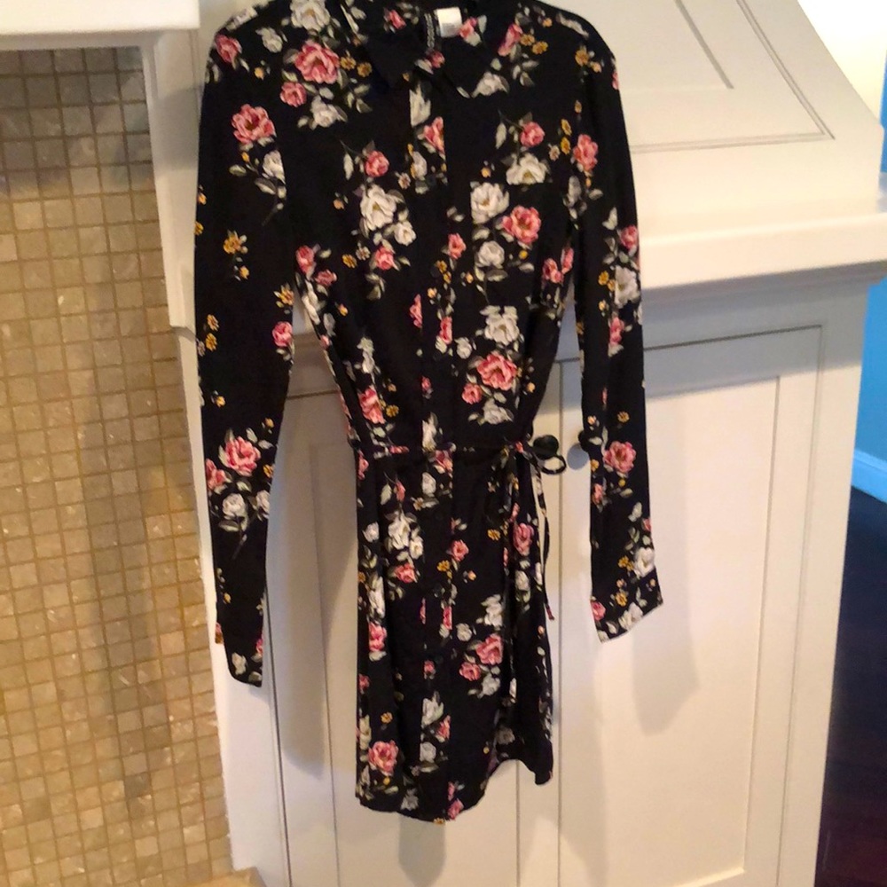 ⭐️ H&M black forks shirt dress